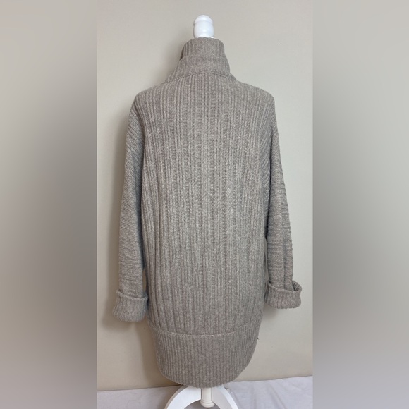 Donna Karan Wool/Cashmere Oversized Cardigan - Picture 6 of 10